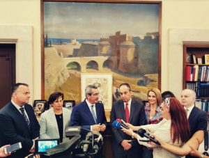 Στην Περιφέρεια Νοτίου Αιγαίου ο Υπουργός Ναυτιλίας - Σύσκεψη με τοπικούς φορείς