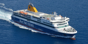 Επέστρεψε εκτάκτως στον Πειραιά το «Blue Star2»