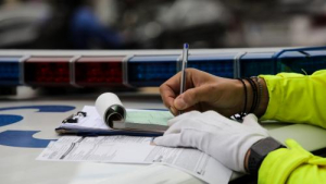 Αστυνομικά μπλόκα στον Επαρχιακό για το όριο των 50 χλμ. και σε Κανάρη &amp; Αβέρωφ (και όχι μόνο) ανεύθυνοι οδηγοί τρέχουν δίχως αύριο
