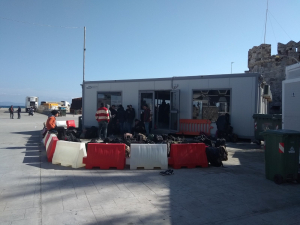 40 αφίξεις παράνομων μεταναστών το πρωί στο Τιγκάκι - Κρατούνται στο λιμάνι της Κω προσωρινά