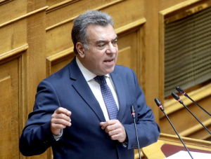 ΜΑΝΟΣ ΚΟΝΣΟΛΑΣ: «Να αντιμετωπιστούν τα προβλήματα στην εφαρμογή του Ψηφιακού Πελατολογίου Οχημάτων από τις επιχειρήσεις ενοικίασης αυτοκινήτων στα μικρά νησιά»