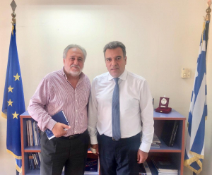 Συνάντηση του Μάνου Κόνσολα, με τον Πρόεδρο της SkyExpress για την αεροπορική σύνδεση των μικρών νησιών