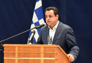 Ν. Σαντορινιός: Η Κυβέρνηση αφήνει τις ναυτικές σχολές χωρίς καθηγητές