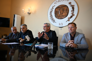 Ο Χατζημάρκος, τα παγκάκια του Καΐσερλη και ο &#039;&#039;φίλος μου&#039;&#039; ο Αβρίθης
