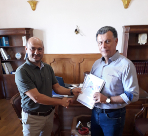 H Παράδοση στο Δήμαρχο Κω της Μελέτης Σκοπιμότητας νέου Νοσοκομείου