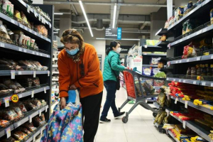 Το ωράριο καταστημάτων της Μ. Παρασκευής, του Μ. Σαββάτου και της Κυριακής του Πάσχα