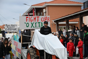 Την τιμητική τους είχαν στο καρναβάλι Πυλίου Χατζημάρκος &amp; Νικηταράς!