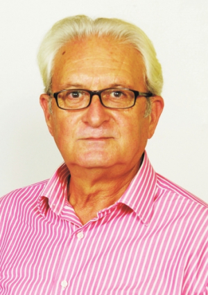 Νίκος Παπαχαρτοφύλης: H αισθητική των τριών διαμαρτυριών ως κακογουστιά ύφους και περιεχομένου