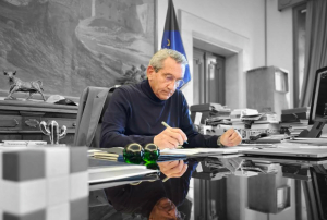 Υπεγράφη η εργολαβική σύμβαση του έργου «Κατασκευή Χώρου Υγειονομικής Ταφής Υπολειμμάτων και Μονάδας Κομποστοποίησης Δήμου Τήνου»