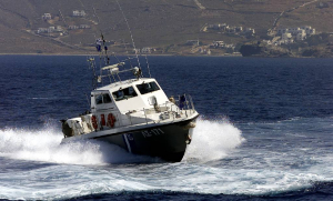 Μετανάστες ανέτρεψαν τη βάρκα τους, έξω από την Λέσβο - Πνίγηκε ένα παιδί!