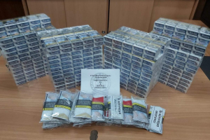 Συνελήφθη στην Κω 37χρονος αλλοδαπός για λαθρεμπόριο καπνικών προϊόντων. Κατασχέθηκαν 500 πακέτα τσιγάρων και 1 κιλό καπνός