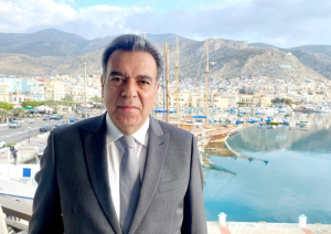 ΜΑΝΟΣ ΚΟΝΣΟΛΑΣ: «Η κατασκευή των νέων εγκαταστάσεων στο λιμάνι της Καλύμνου είναι το πιο μεγάλο λιμενικό έργο που έγινε ποτέ στο νησί»