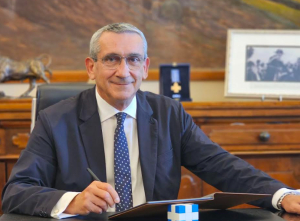 Την αύξηση του προϋπολογισμού για την ενίσχυση των τουριστικών επενδύσεων μέσω του Αναπτυξιακού Νόμου, ζητά ο Περιφερειάρχης Ν. Αιγαίου από τον Υπουργό Ανάπτυξης