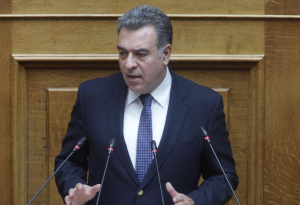 Προτάσεις αλλαγών στο θεσμικό πλαίσιο από τον Μάνο Κόνσολα για να αντιμετωπιστεί το πρόβλημα υποστελέχωσης των νησιωτικών δήμων