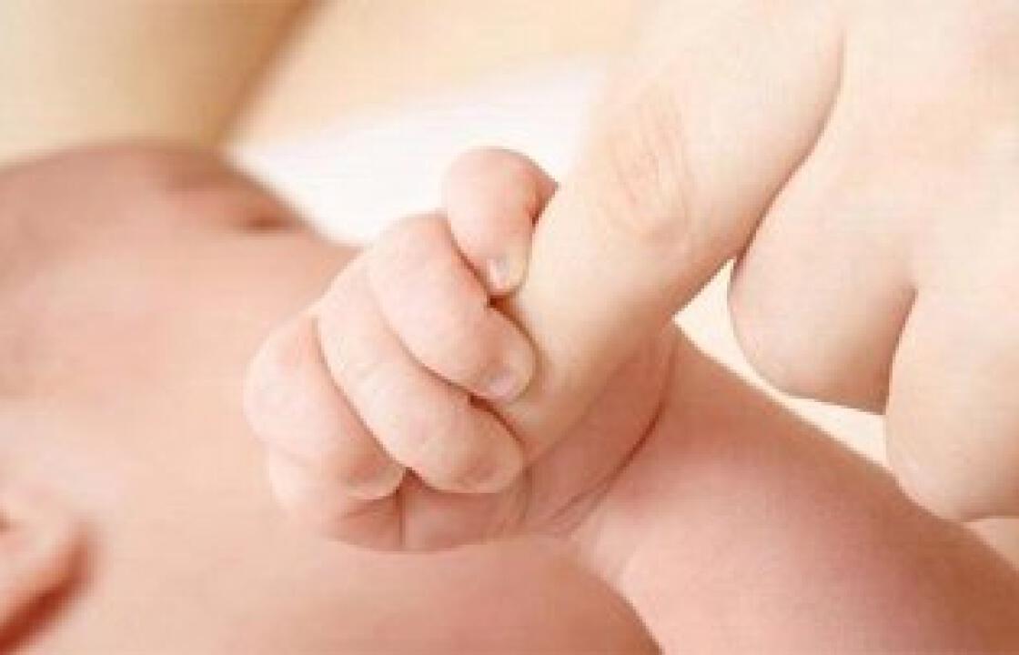 Το μωρό πέθανε επειδή δεν έπαιρνε γάλα.Για εγκληματική παραμέληση του βρέφους από την Λέρο έκανε λόγο σήμερα ο ιατροδικαστής