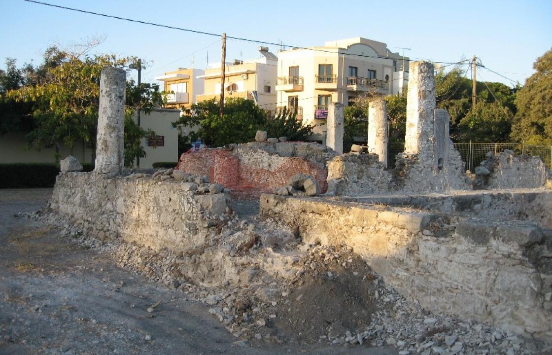 Ξεκίνησαν οι εργασίας του έργου αποκατάστασης της παραδοσιακής δεξαμενής &amp; του πηγαδιού στο κέντρο της Κω