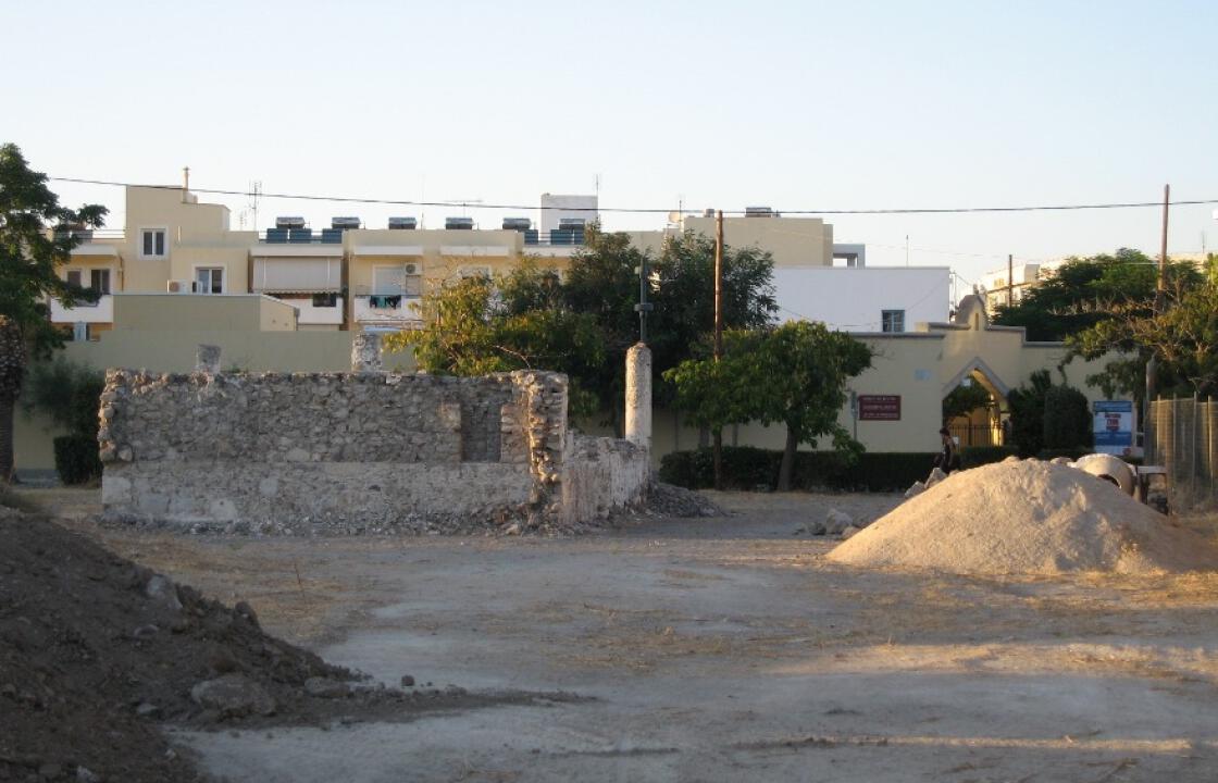 Συνεχίζονται οι εργασίες για την ανάδειξη του παραδοσιακού μπαξέ των οπωροκηπευτικών.ΦΩΤΟ