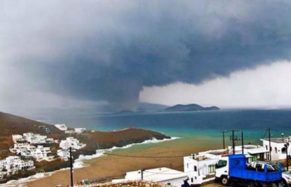 Δείτε φωτογραφίες από τον ανεμοστρόβιλο στην Αστυπάλαια.Ξεριζώθηκαν δέντρα &amp; πλημμύρισαν σπίτια