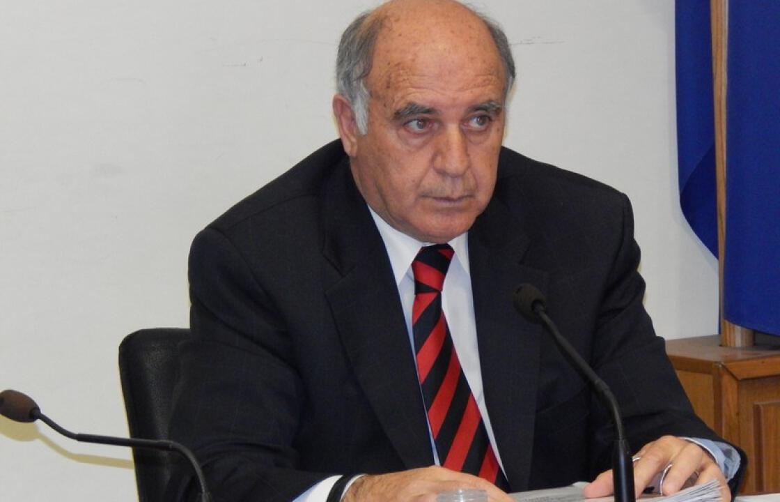 Η απογοήτευση του Βασίλη Δρόσου για την αναβολή του Δημοτικού Συμβουλίου.
