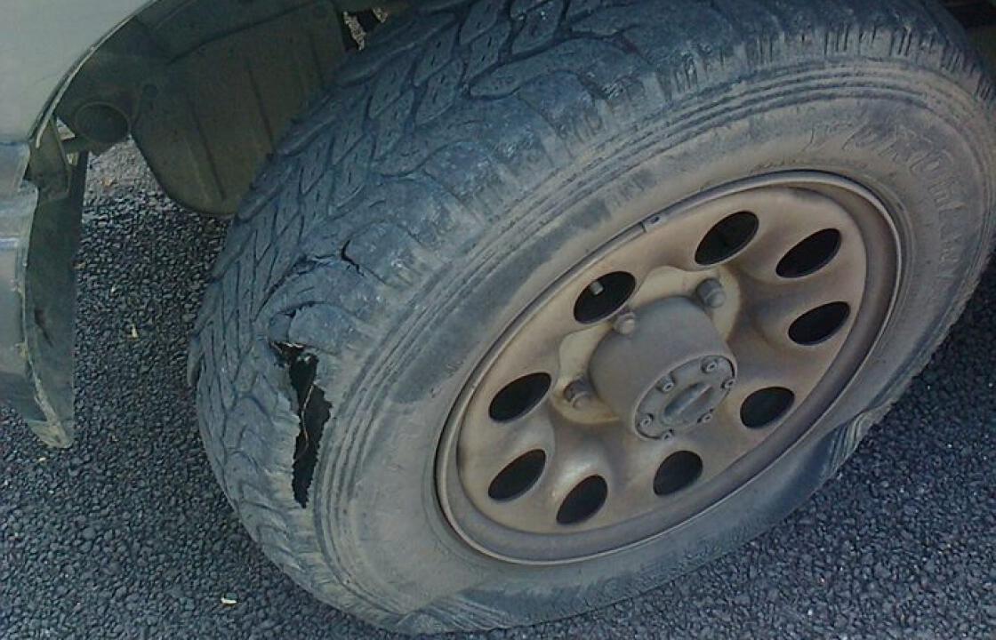 Αυτός είναι &#039;&#039;πολιτικός πολιτισμός&#039;&#039;.Έσκισαν λάστιχο από το αυτοκίνητο του Μ. Χατζηκαλύμνιου.