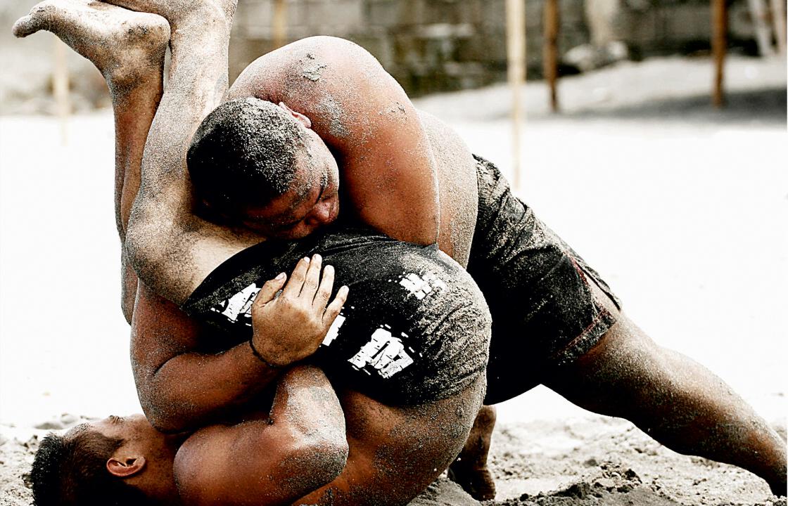 Beach Wrestling-Επίδειξη Πάλης στην άμμο.Την Κυριακή στον Μύλο.
