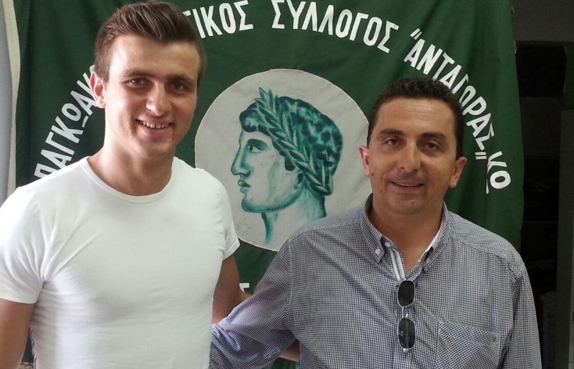 Συνεργασία του Ανταγόρα με τον ποδοσφαιριστή Άντζελο Μεμά.