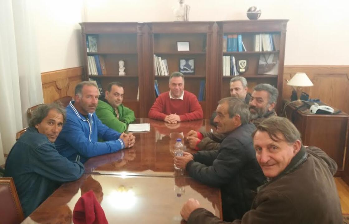 Τα είπε με το Δ.Σ. των εργαζομένων του Δήμου Κω ο Γ. Κυρίτσης.ΦΩΤΟ