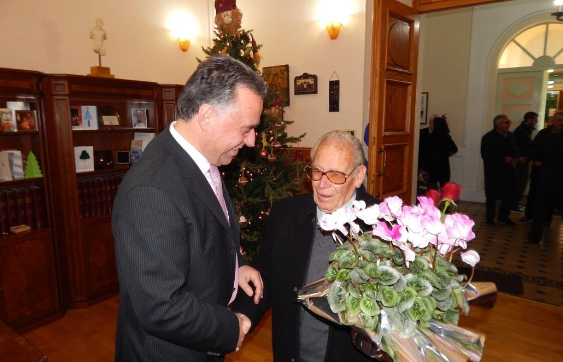 Εορταστικό το κλίμα στο Δημαρχείο.Δείτε φωτο &amp; βίντεο