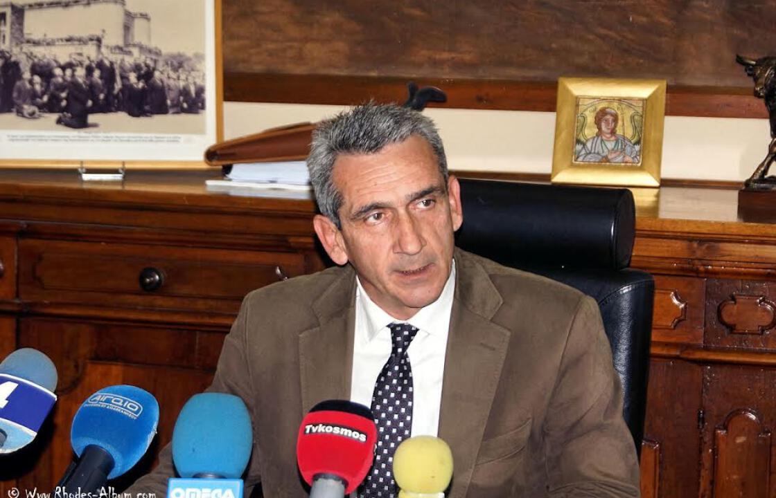 Χατζημάκος προς Αβραμόπουλο: Να δοθούν στην περιφέρεια μέρος των  αναξιοποίητων ευρωπαϊκών πόρων για το μεταναστευτικό