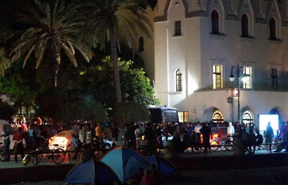Νέα ένταση μεταξύ μεταναστών χθες βράδυ έξω από το Α.Τ. Κω .Δείτε φωτο &amp; βίντεο