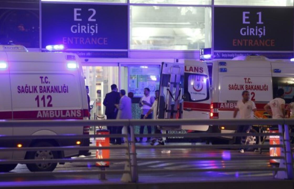 Μακελειό στην Κωνσταντινούπολη -   επίθεση αυτοκτονίας στο αεροδρόμιο Ατατούρκ με  41  νεκρούς
