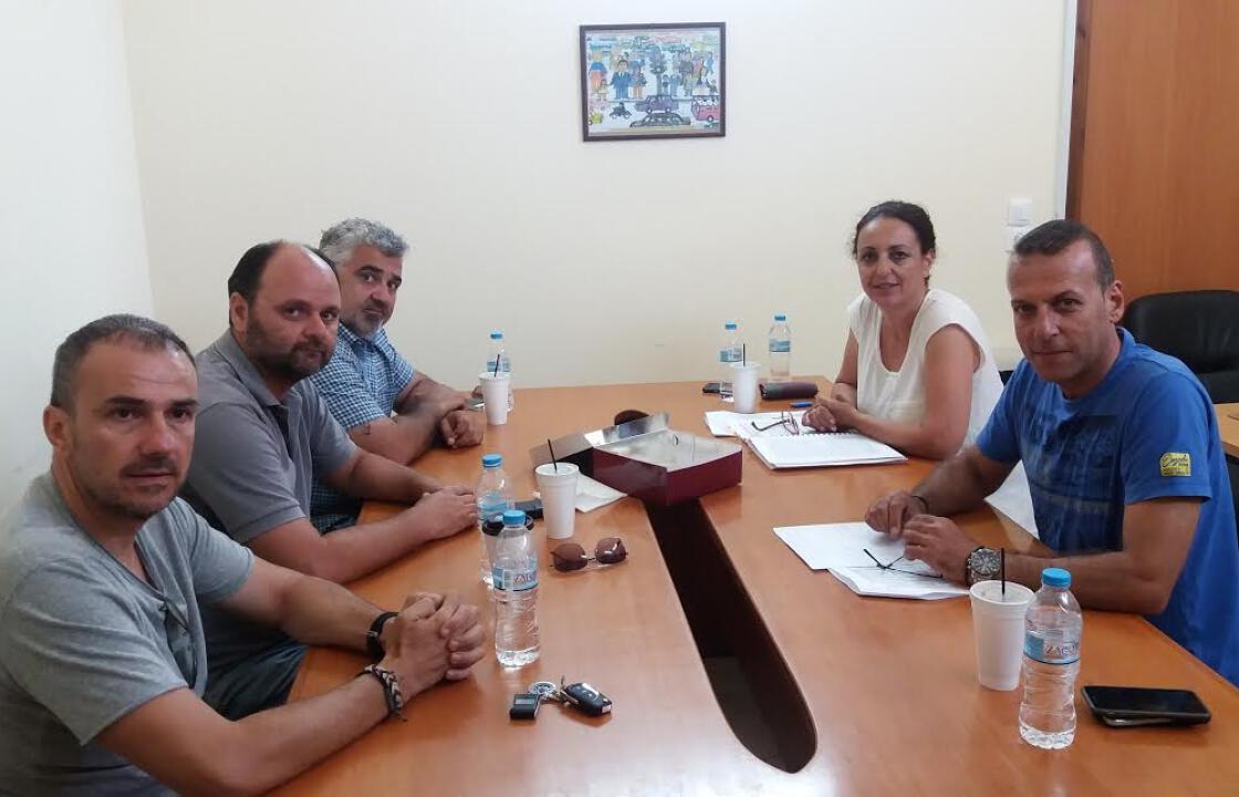 ΔΗΜΟΣ ΚΩ: Σε άριστο κλίμα συνεννόησης και συναντίληψης η συνάντηση της διοίκησης της ΚΕΚΠΑΠΥΑΣ με τα μέλη του συνδέσμου ιδιοκτητών Ταξί Κω