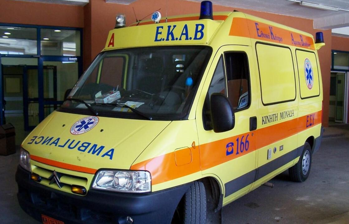 Κάτω από τα όρια ασφαλείας η επιχειρησιακή ικανότητα του ΕΚΑΒ στην Κω -Απομακρύνθηκαν 9  διασώστες ασθενοφόρων