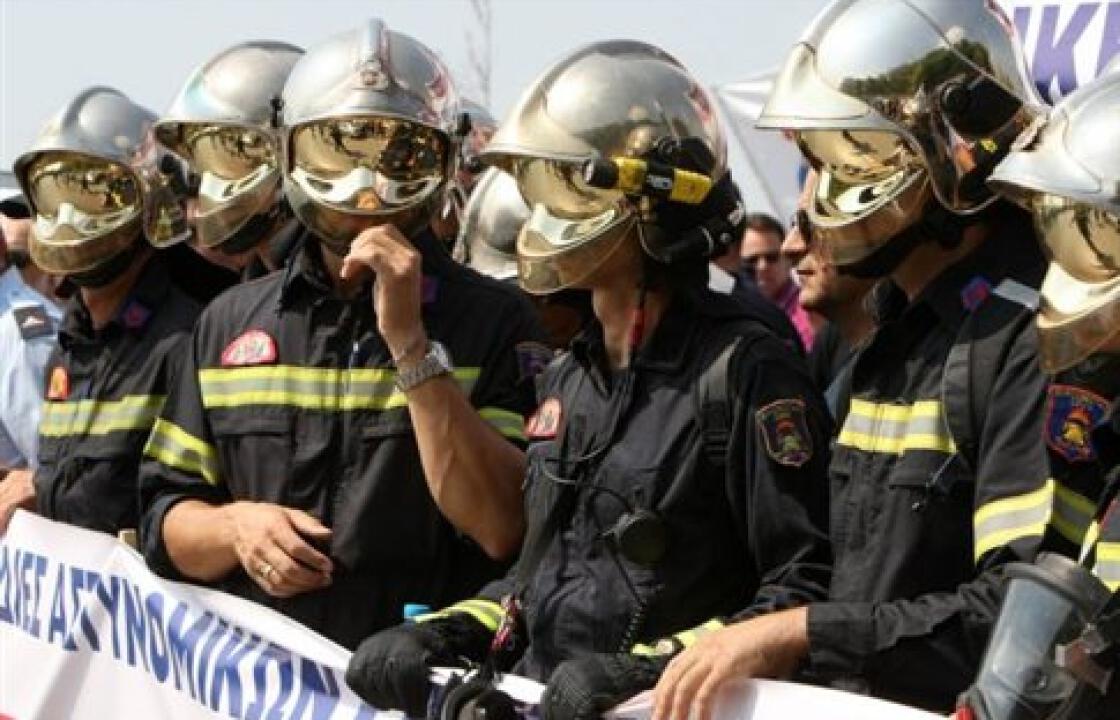 Στον &#039;&#039;αέρα&#039;&#039; βρίσκονται περίπου 19 πυροσβέστες πενταετούς υπηρεσίας στην Πυροσβεστική υπηρεσία Κω και 4000 σε όλη την Ελλάδα