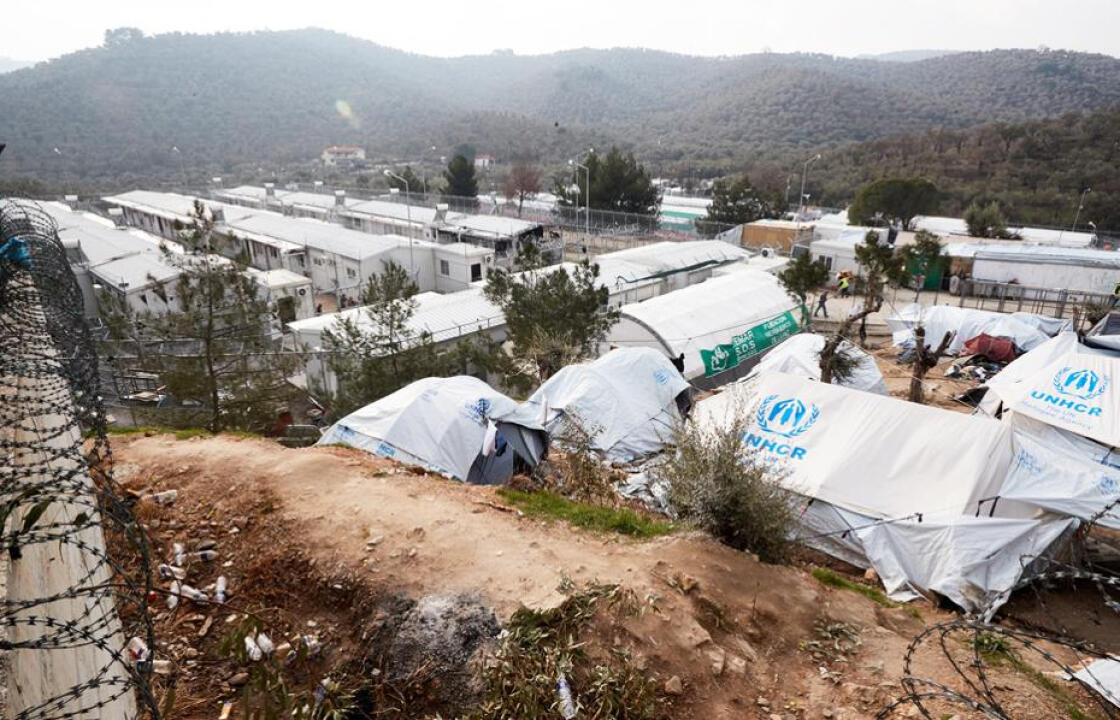 Λοστοί και μαχαίρια στον καταυλισμό της Σούδας