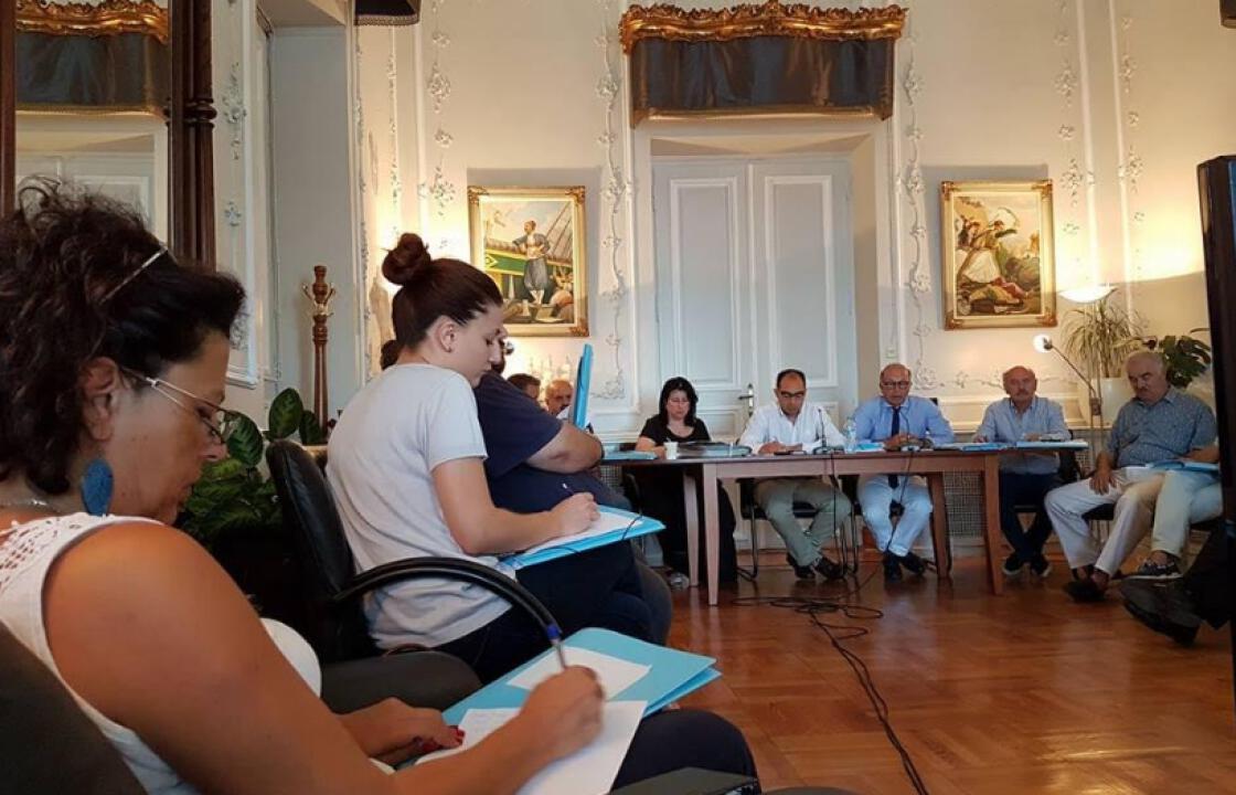 Διεκόπη η συνεδρίαση του Περιφερειακού Συμβουλίου Νοτίου Αιγαίου σε ένδειξη σεβασμού προς τους πολίτες και την τοπική κοινωνία της Κω
