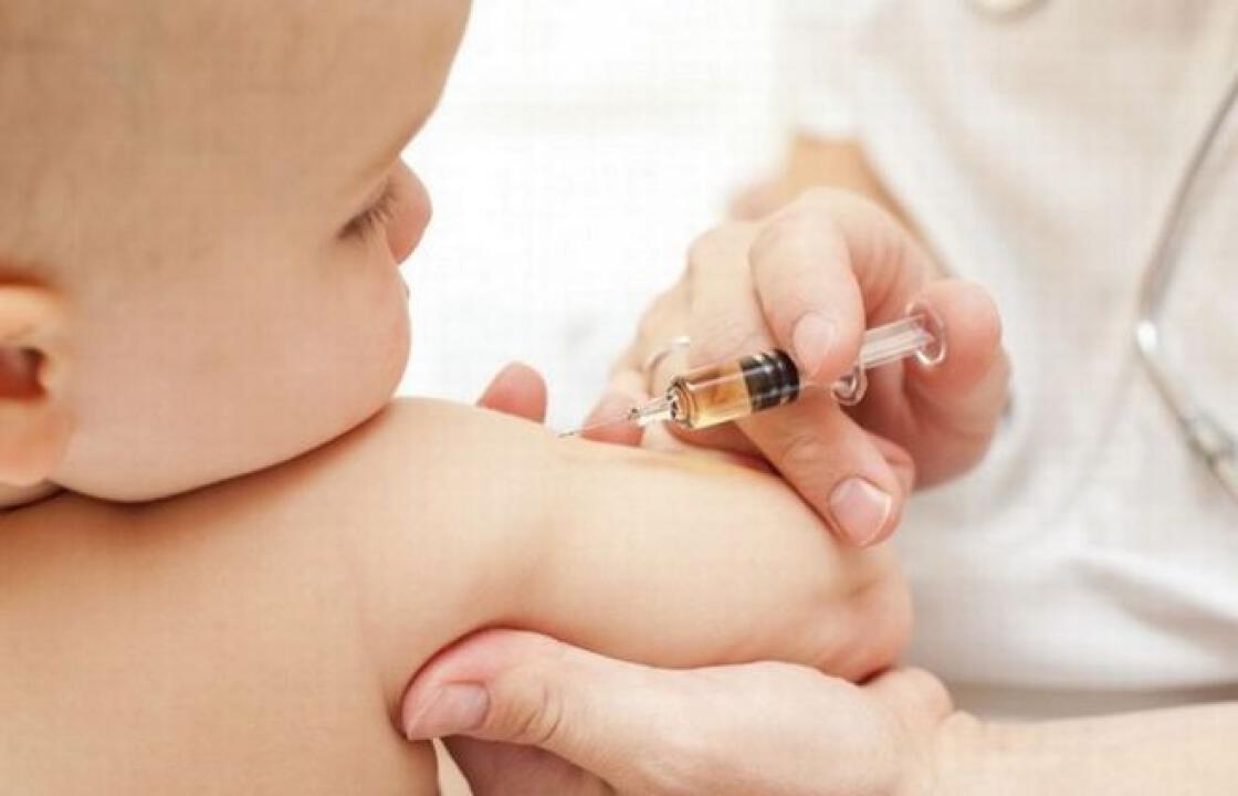 «Απαγορευτικά» τα παιδικά εμβόλια λόγω κόστους: Η τιμή τους αυξήθηκε κατά 2.700%!