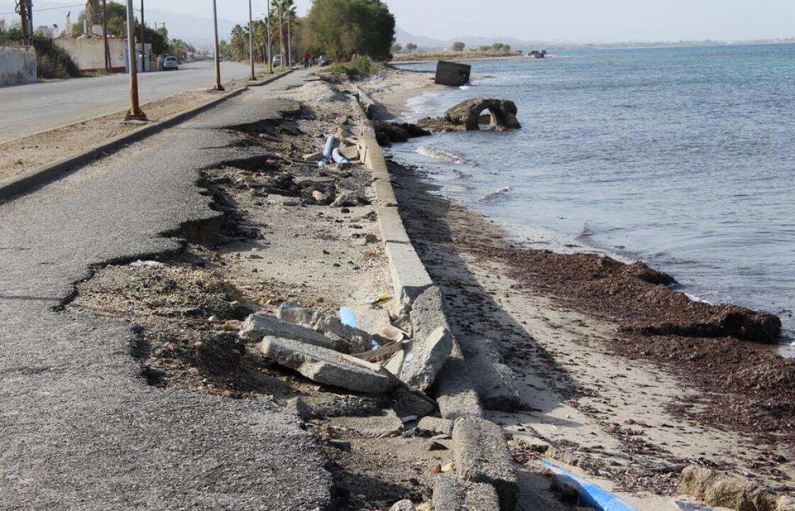 Γ. Κίτσης: κ. Δήμαρχε τι θα γίνει με τη διάβρωση των ακτών; Θα παρακολουθούμε απαθείς την καταστροφή των ακτών του νησιού μας;