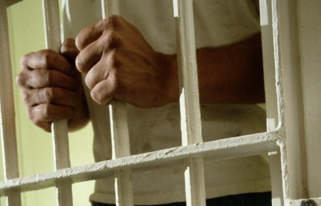 35χρονος κάτοικος  Κω, κλείδωσε τους αστυνομικούς στο κελί, και απέδρασε από  τα κρατητήρια του Αστυνομικού Τμήματος Καλύμνου