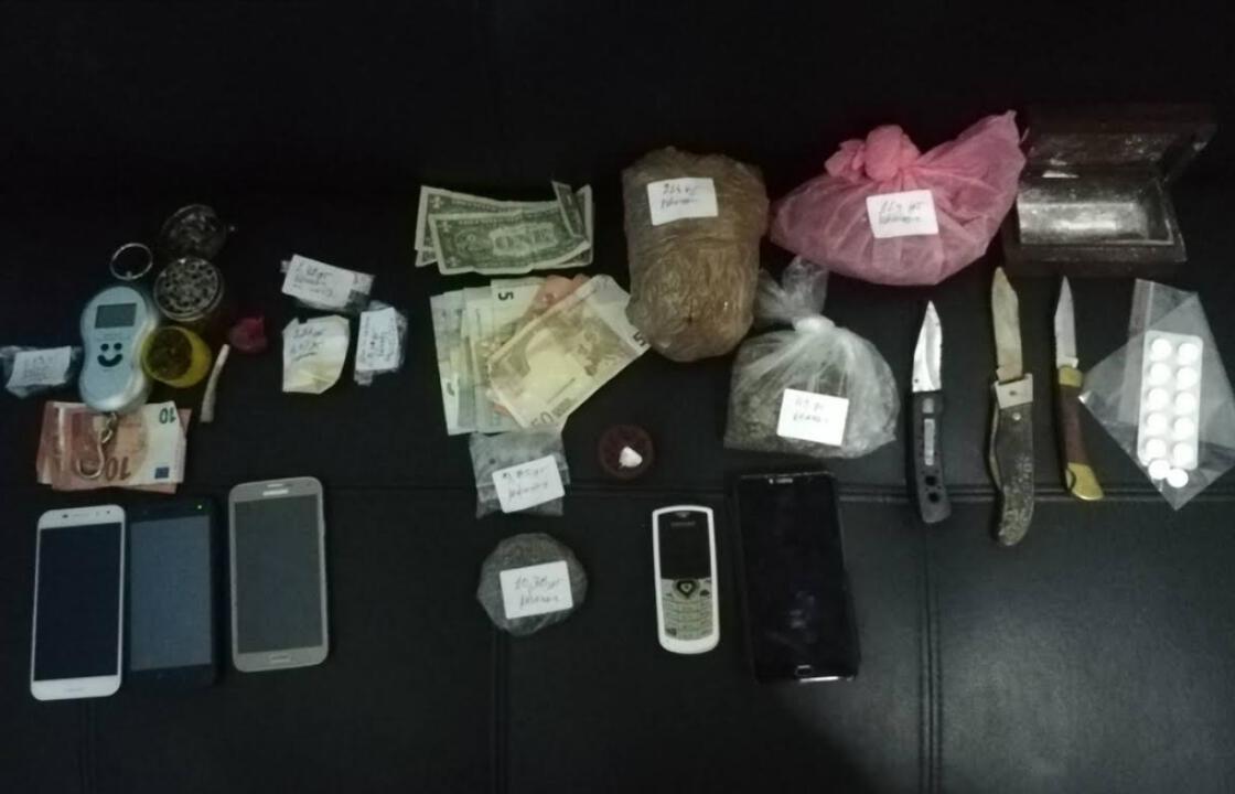 Συνελήφθησαν 6 ημεδαποί για κατοχή και διακίνηση ναρκωτικών ουσιών στην Κάλυμνο. Kατασχέθηκαν 401 γρ. κάνναβης, 13 ναρκωτικά δισκία κλπ