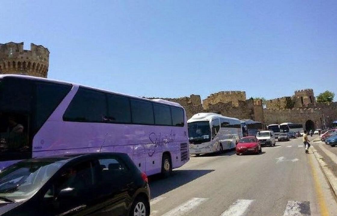 Ρόδος: Οδηγός τουριστικού λεωφορείου αποκοιμήθηκε στο τιμόνι