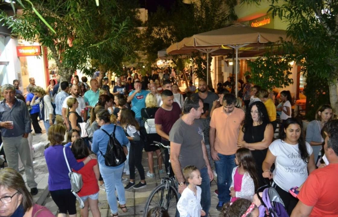 ΒΑΣΙΛΗΣ ΧΑΔΟΥΛΗΣ : Ο εμπορικός κόσμος και οι πολίτες της Κω αγκάλιασαν και έκαναν δικό τους το θεσμό της Λευκής Νύχτας.