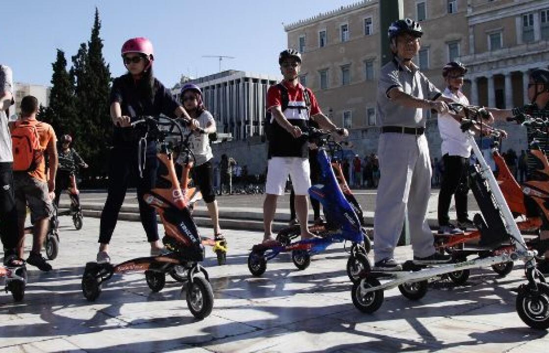 Reuters: Τρεις φορές την εβδομάδα φθάνουν στην Αθήνα εκατοντάδες Κινέζοι για να αγοράσουν ακίνητα