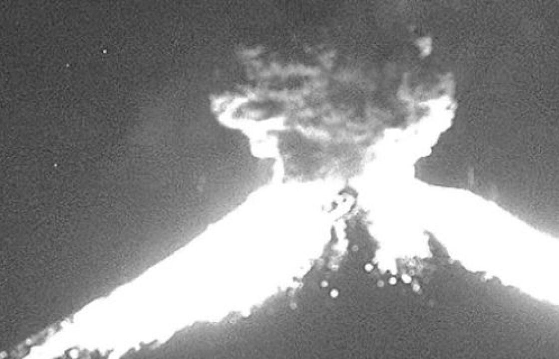 Καρέ- καρέ η έκρηξη ηφαιστείου στο Μεξικό -Η στάχτη εκτοξεύτηκε σε ύψος 2 χλμ. [ βίντεο]