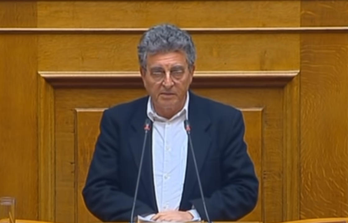 Επεισόδιο του Ηλία Καματερού με τον βουλευτή της Χρυσής Αυγής Γιάννη Λαγό
