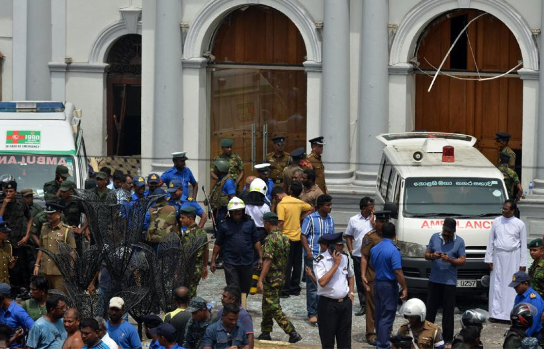 Μακελειό στη Σρι Λάνκα: 140 νεκροί από εκρήξεις σε εκκλησίες και ξενοδοχεία