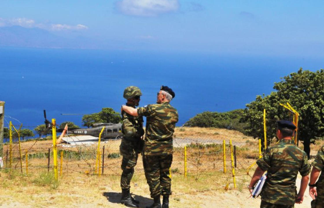 Επίσκεψη του Αρχηγού ΓΕΣ σε Κω, Αστυπάλαια και Νίσυρο. ΦΩΤΟ