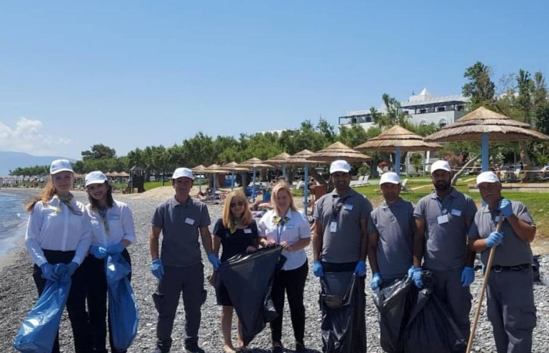Το προσωπικό του OCEANIS στο Ψαλίδι, καθάρισε την ακτή με αφορμή την Παγκόσμια Ημέρα Περιβάλλοντος