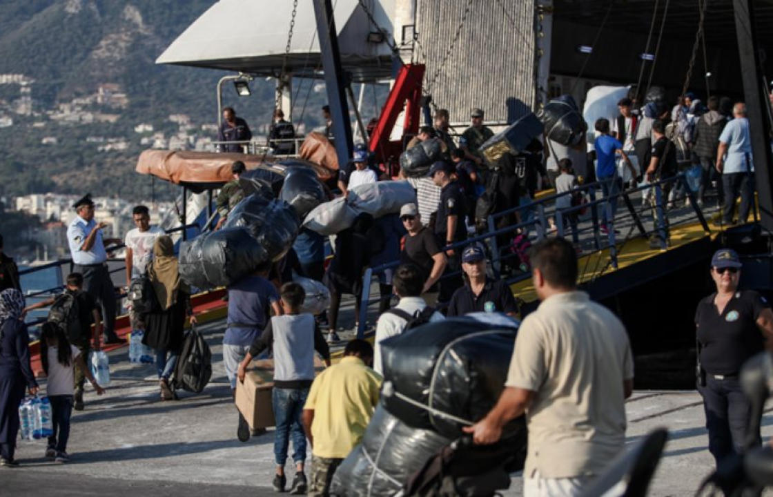 Μεταφορά περισσότερων από 1.400 προσφύγων και μεταναστών από το κέντρο υποδοχής της Μόριας σε δομές φιλοξενίας της Β. Ελλάδας