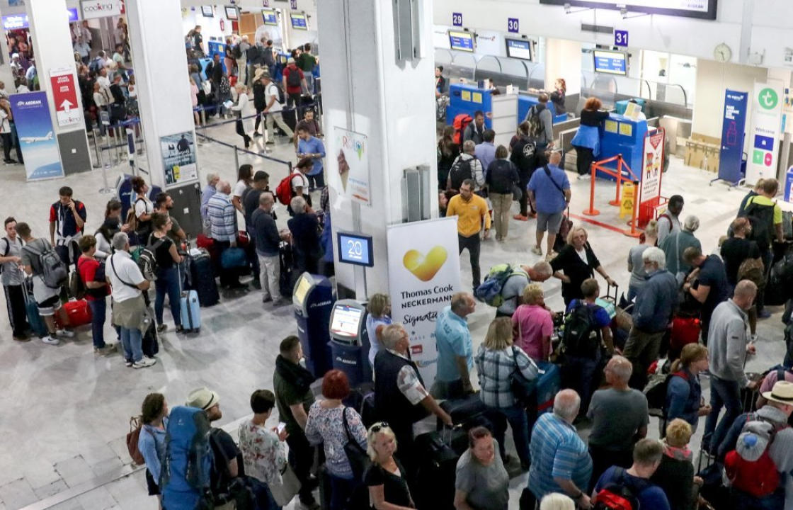 Thomas Cook: Kλιμάκιο της Βρετανικής πρεσβείας στην Κω για την ομαλή αναχώρηση των τουριστών- 500 τουρίστες από την Κω επαναπατρίστηκαν